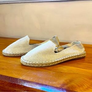 NWT Old Navy Women's Espadrille Flat Shoes Beige Slip On 9